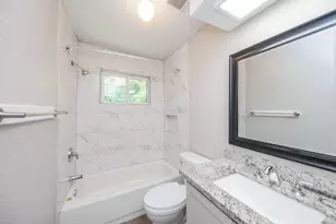 16418 Blackhawk Blvd, Friendswood, TX 77546 - Photo 18
