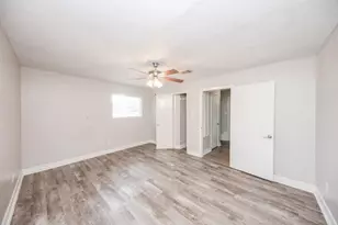 16418 Blackhawk Blvd, Friendswood, TX 77546 - Photo 14