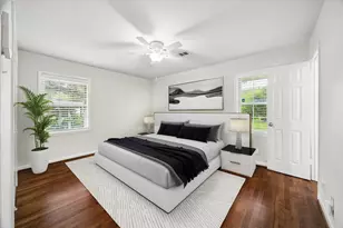 5615 Burlinghall Dr, Houston, TX 77035 - Photo 14
