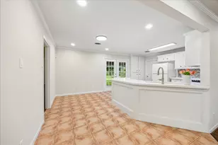 5615 Burlinghall Dr, Houston, TX 77035 - Photo 2