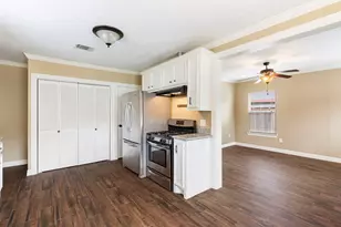 704 Jewett St, Houston, TX 77009 - Photo 16