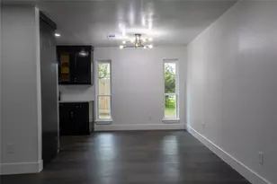5446 Loch Lomond Dr, Houston, TX 77096 - Photo 6