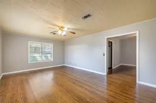 242 W Fannin, La Grange, TX 78945 - Photo 8
