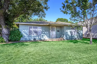 242 W Fannin, La Grange, TX 78945 - Photo 2