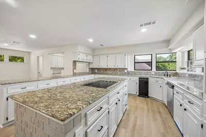 190 Dawns Edge Drive, Conroe, TX 77356 - Photo 8