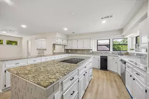 190 Dawns Edge Dr, Conroe, TX 77356 - Photo 8