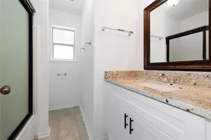 1 Ollerton Dr, Conroe, TX 77303 - Photo 20