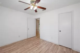 1 Ollerton Dr, Conroe, TX 77303 - Photo 22