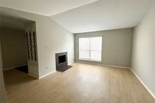 2025 Augusta Dr, Houston, TX 77057 - Photo 4