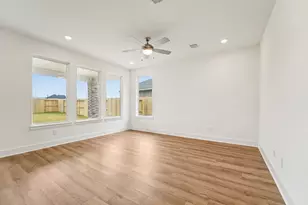 22327 Prickly Pear Dr, Tomball, TX 77375 - Photo 2