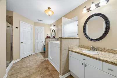 1910 Lori Court, Seabrook, TX 77586 - Photo 16