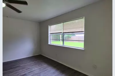13942 Towne Way Drive, Sugar Land, TX 77498 - Photo 6