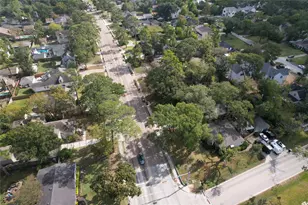 903 W 43rd St, Houston, TX 77018 - Photo 8