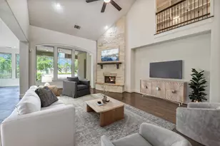 5923 Quiet Point Ln, Sugar Land, TX 77479 - Photo 4