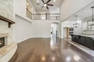 5923 Quiet Point Ln, Sugar Land, TX 77479 - Photo 6