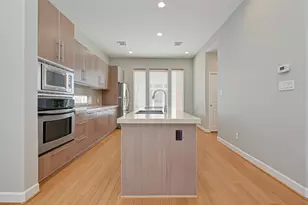 2748 Clay St, Houston, TX 77003 - Photo 12