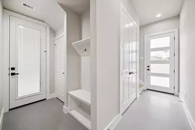 5819 Mansfield Heights Ln, Houston, TX 77091 - Photo 2