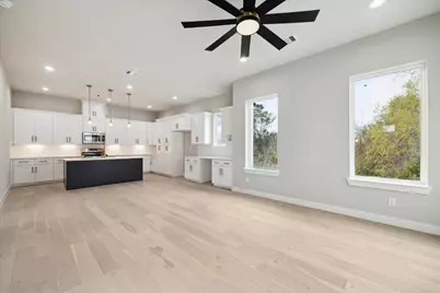 5819 Mansfield Heights Ln, Houston, TX 77091 - Photo 4