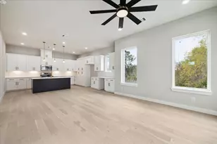 5819 Mansfield Heights Ln, Houston, TX 77091 - Photo 4