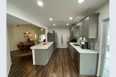 8310 Spring Wind Drive, Houston, TX 77040 - Photo 8