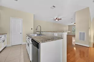 1708 Elgin St, Houston, TX 77004 - Photo 10
