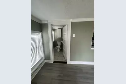 906 1/2 Panama Street #A, Houston, TX 77009 - Photo 8