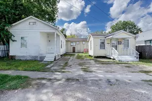 906 1/2 Panama St, Houston, TX 77009 - Photo 1