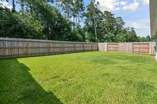 560 Newcomb Holw Dr, Conroe, TX 77304 - Photo 36