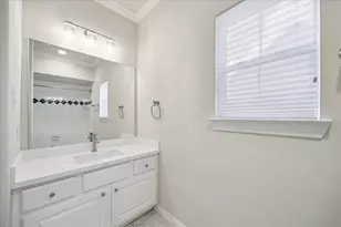 5638 Avalon Way, Houston, TX 77057 - Photo 18