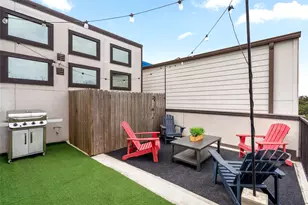 2104 Webster St, Houston, TX 77003 - Photo 26