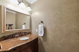 6515 Lussier Dr, Sugar Land, TX 77479 - Photo 18