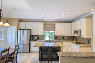 6515 Lussier Dr, Sugar Land, TX 77479 - Photo 14