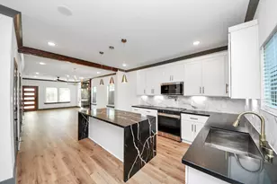 7925 Ritz St, Houston, TX 77028 - Photo 16