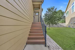 210 Cheswood Forest Pl, Montgomery, TX 77316 - Photo 4