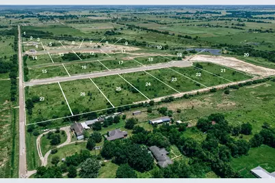 1008 Mustang Crossing Drive, Waller, TX 77484 - Photo 8