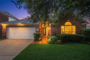 4954 Winding Timbers Cir, Humble, TX 77346 - Photo 2