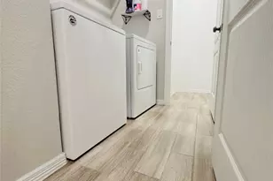 24702 Russet Bluff Trl, Houston, TX 77336 - Photo 16