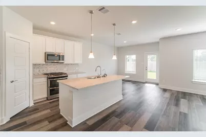 10313 South Goshawk Trail, Conroe, TX 77385 - Photo 6