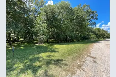 201 Cypress Lakes Circle Circle, Cleveland, TX 77327 - Photo 12