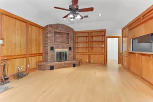 1706 Shawnee St, Navasota, TX 77868 - Photo 8