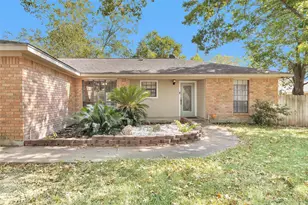 1706 Shawnee St, Navasota, TX 77868 - Photo 4