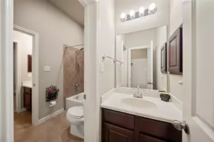 13503 Navigate Point Ln, Houston, TX 77044 - Photo 20