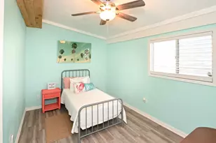 190 Barracuda, Bayou Vista, TX 77563 - Photo 14