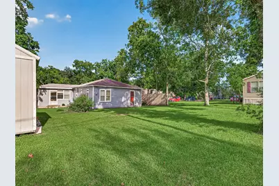 3514 Commerce Street, Damon, TX 77430 - Photo 34