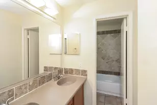 17002 Enchanted Cir E, Sugar Land, TX 77498 - Photo 14