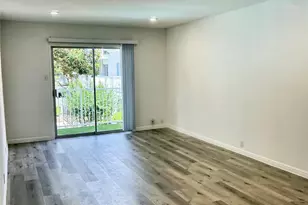 2601 Bellefontaine St, Houston, TX 77025 - Photo 8