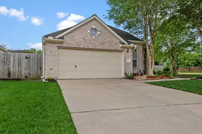 15802 Collinsville Drive, Tomball, TX 77377 - Photo 2