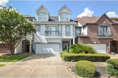 5360 McCulloch Circle, Houston, TX 77056 - Photo 1