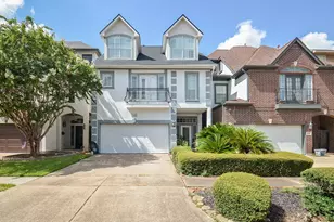 5360 McCulloch Cir, Houston, TX 77056 - Photo 1