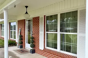 1140 Mitzi St, Vidor, TX 77662 - Photo 2